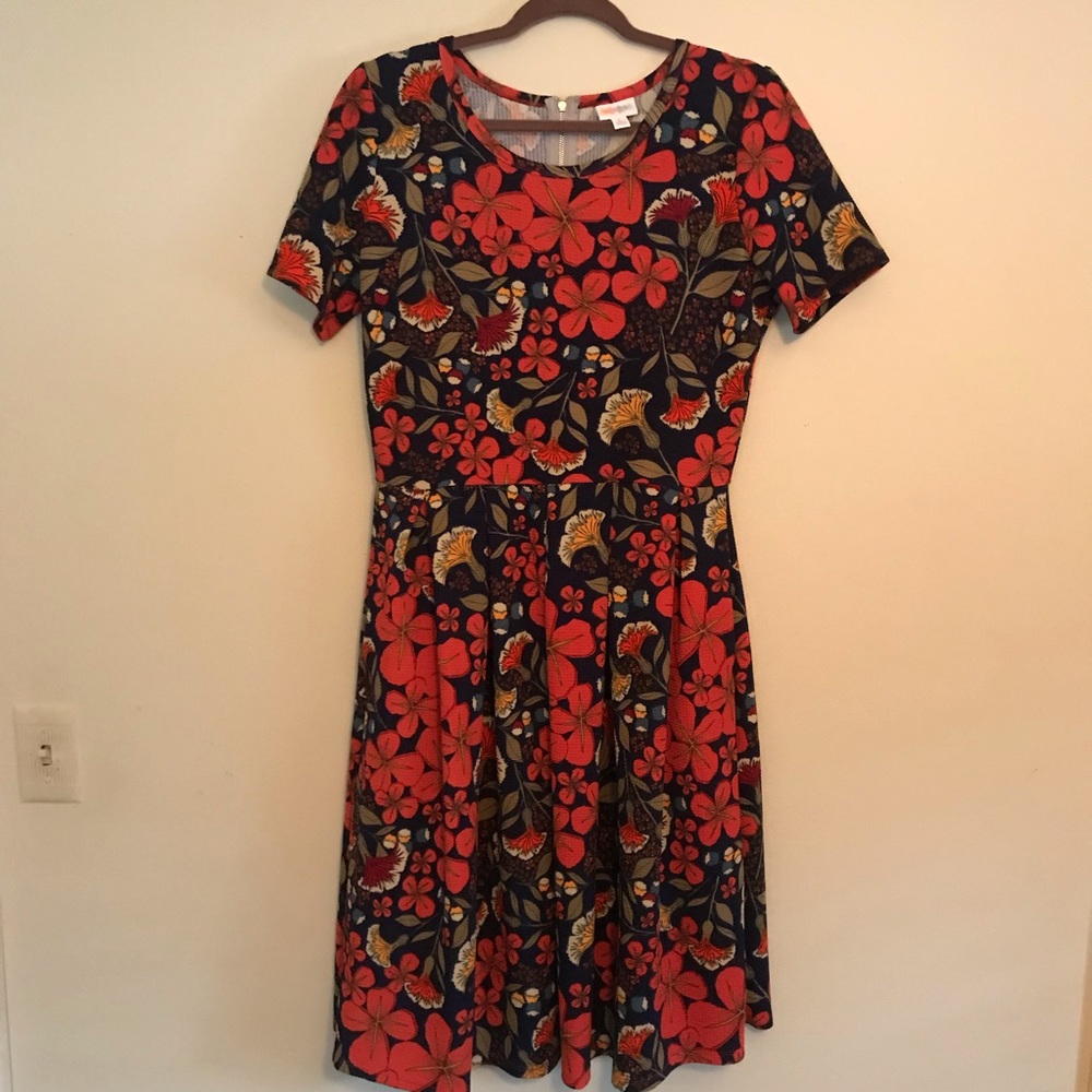 LuLaRoe Amelia